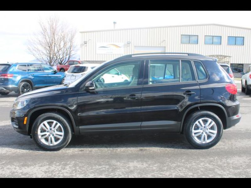 2017 Volkswagen Tiguan Limited Utility 4D AWD 2.0L I4 Turbo