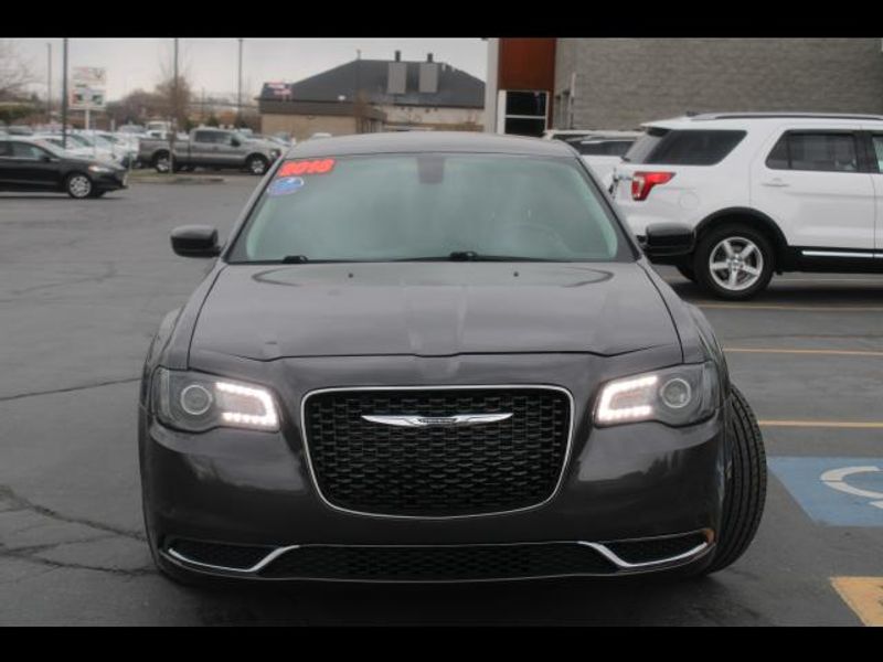 2018 Chrysler 300 Sedan 4D Touring 3.6L V6