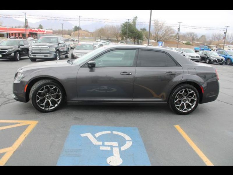 2018 Chrysler 300 Sedan 4D Touring 3.6L V6