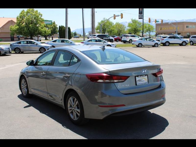 2018 Hyundai Elantra Sedan 4D SEL 2.0L I4