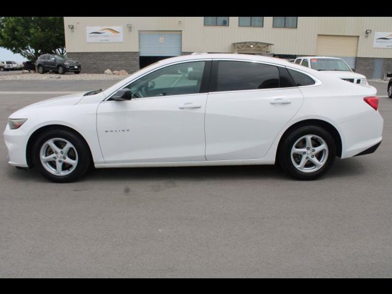 2016 Chevrolet Malibu LS Sedan 4D