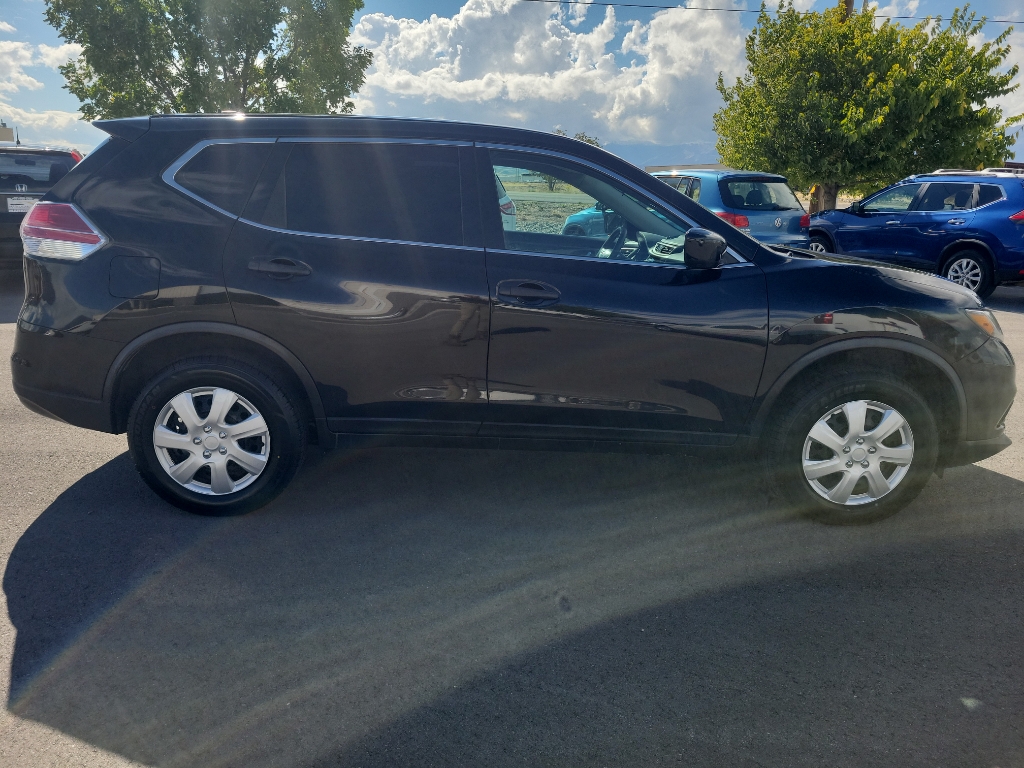 2016 Nissan Rogue Sedan
