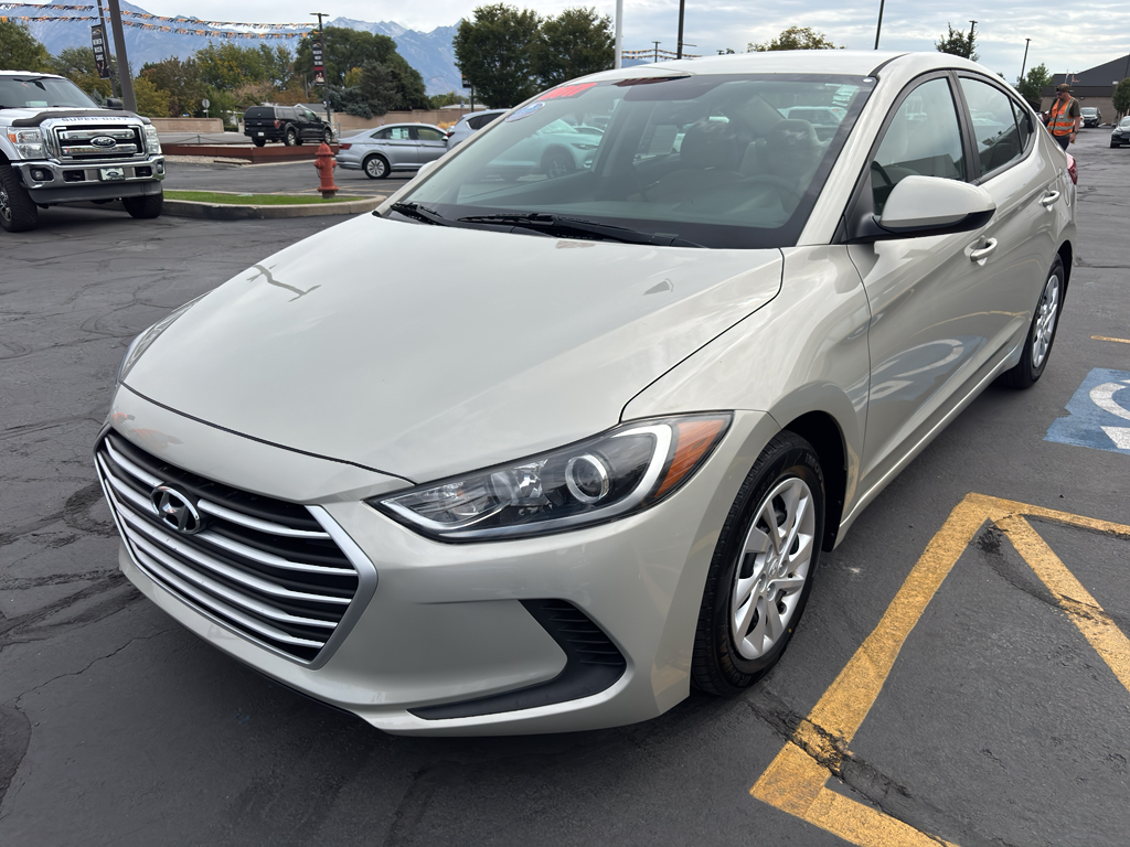 2017 Hyundai Elantra SE Sedan 4D