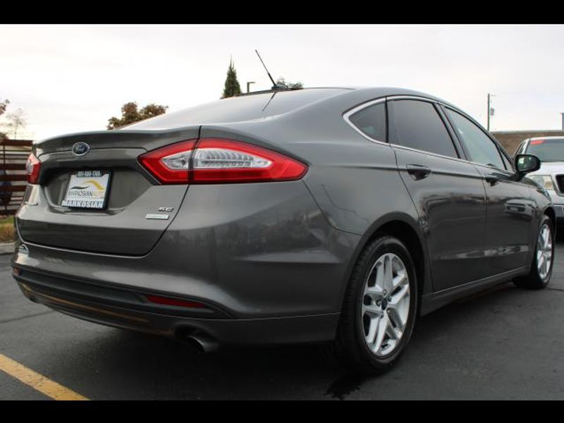 2014 Ford Fusion SE Sedan 4D