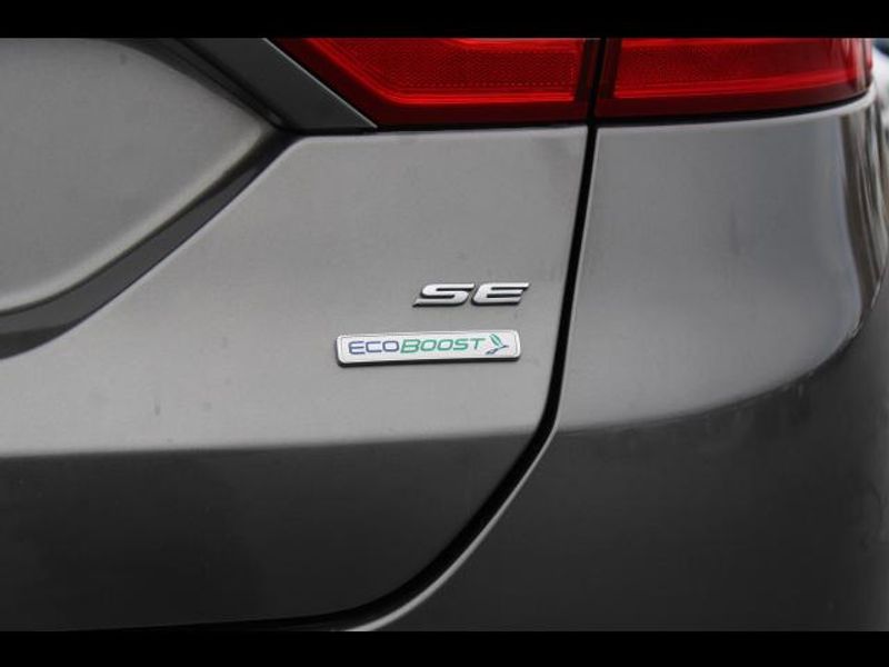 2014 Ford Fusion SE Sedan 4D