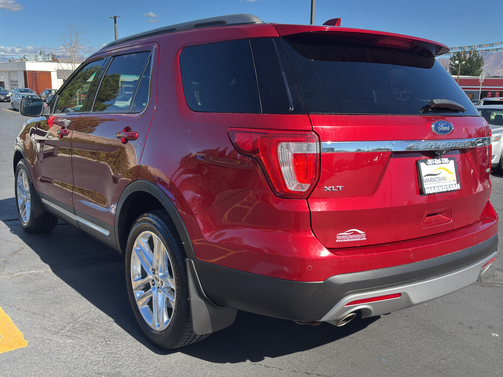 2016 Ford Explorer XLT Sport Utility 4D