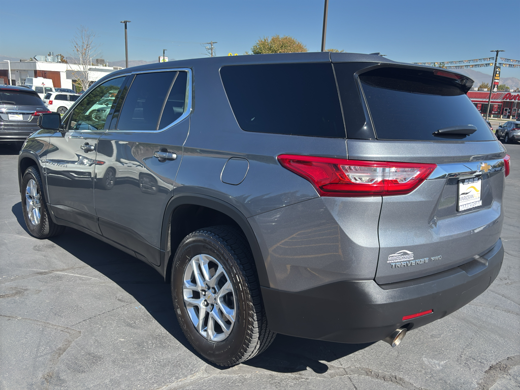 2020 Chevrolet Traverse LS Sport Utility 4D