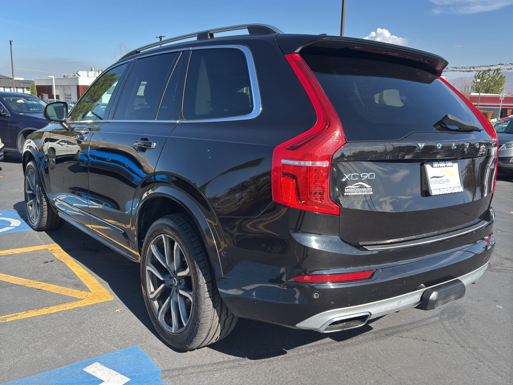 2017 Volvo XC90 T6 Momentum Sport Utility 4D