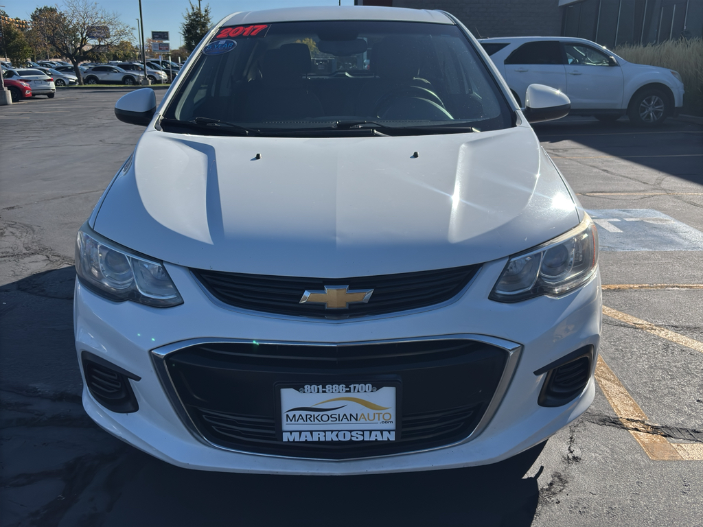 2017 Chevrolet Sonic LT Hatchback 4D