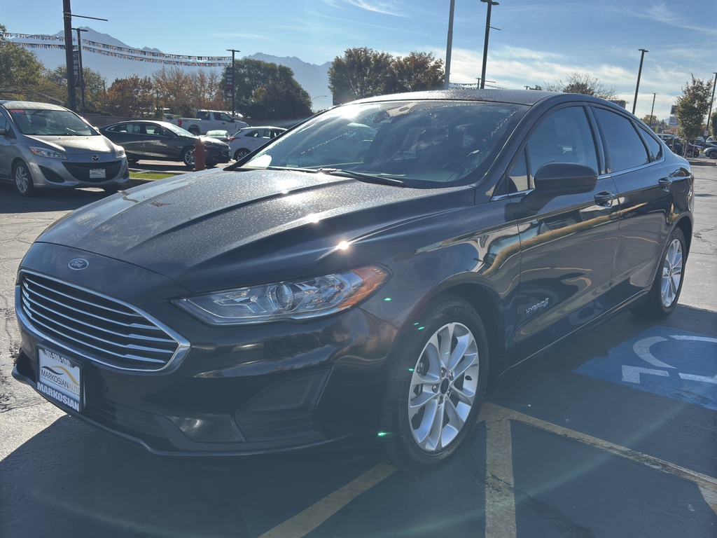 2019 Ford Fusion SE Hybrid Sedan 4D