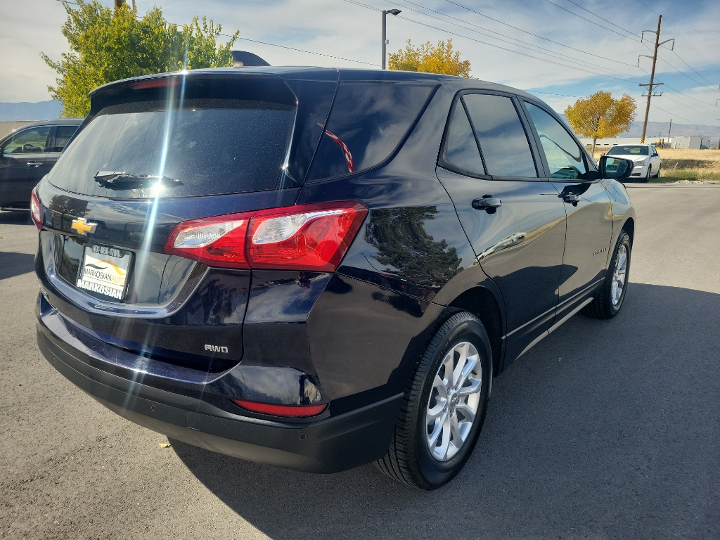 2020 Chevrolet Equinox LS photo 4