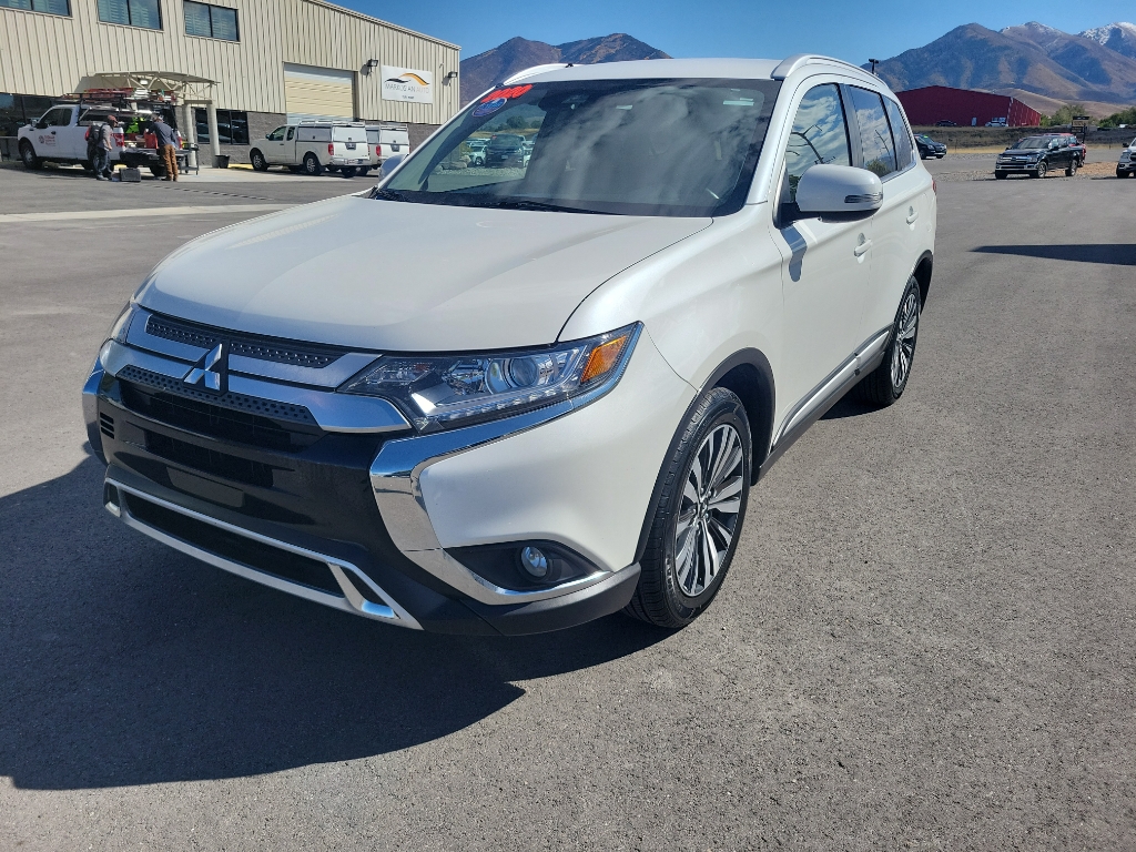 2020 Mitsubishi Outlander SEL Sport Utility 4D