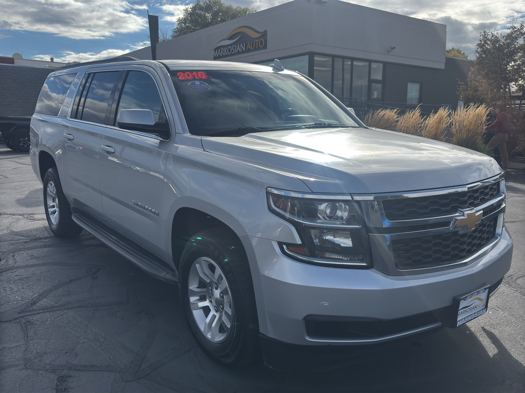 2016 Chevrolet Suburban LS Sport Utility 4D