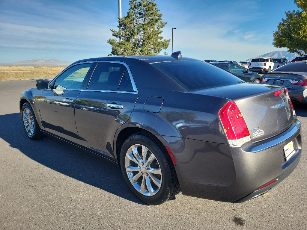 2019 Chrysler 300 300 Limited Sedan 4D