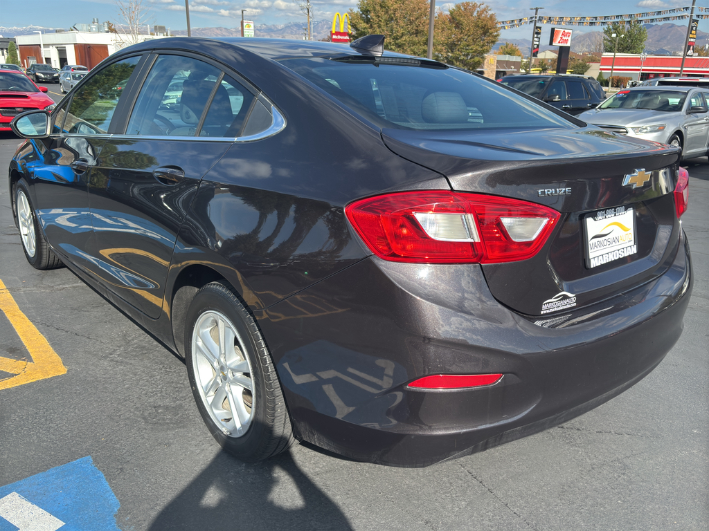 2017 Chevrolet Cruze LT Sedan 4D
