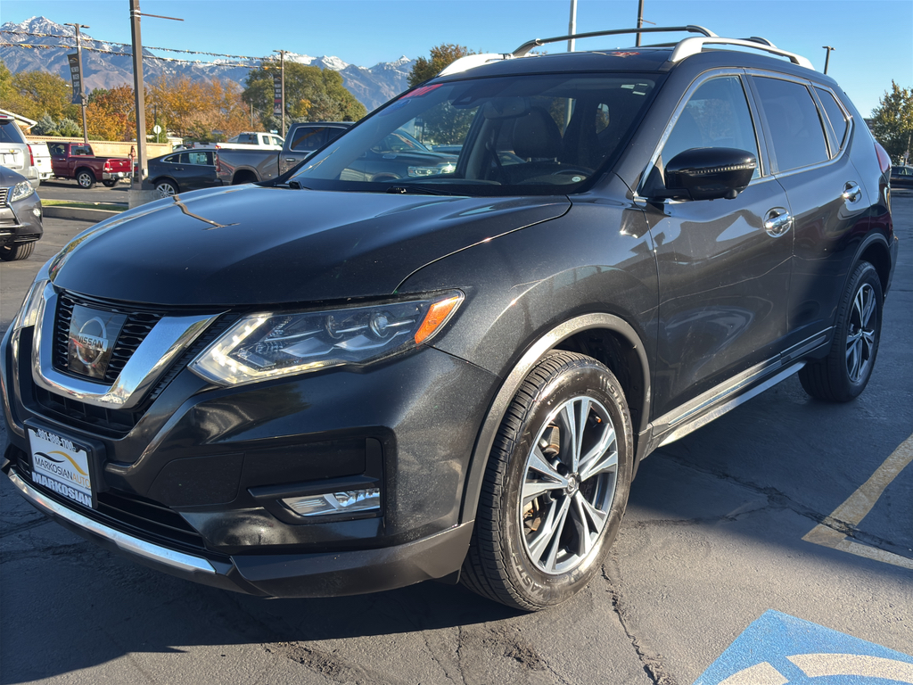 2017 Nissan Rogue SL (2017.5) Sport Utility 4D