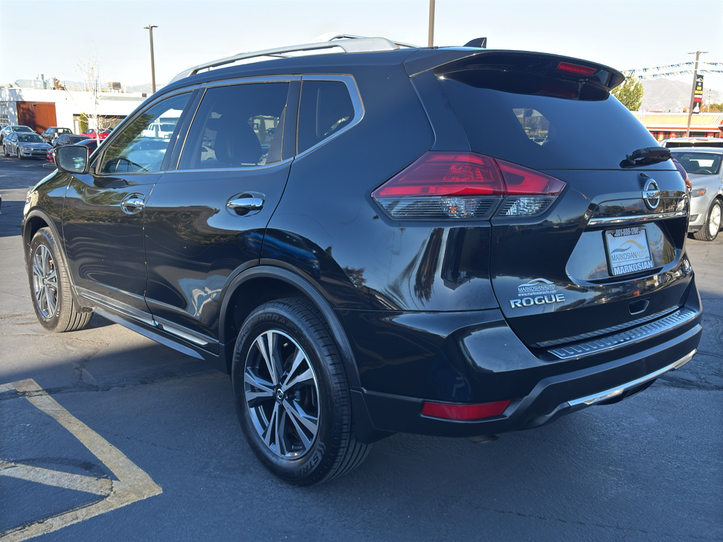 2017 Nissan Rogue SL (2017.5) Sport Utility 4D