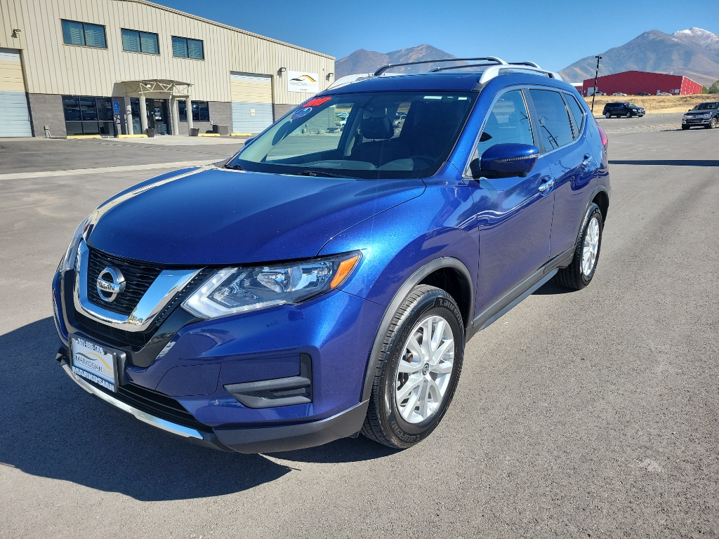 2017 Nissan Rogue SV Sport Utility 4D