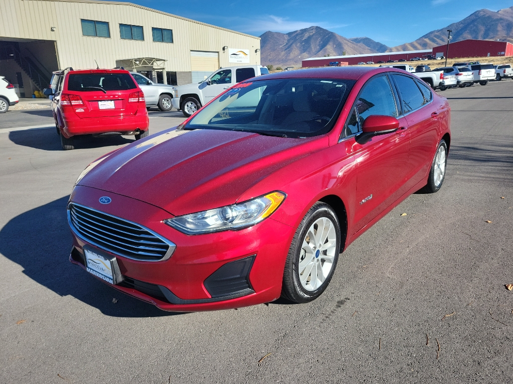 2019 Ford Fusion SE Hybrid Sedan 4D