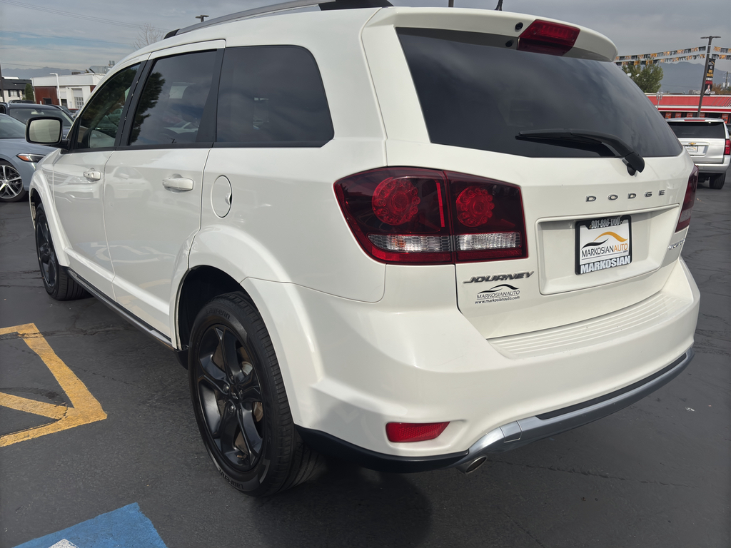2018 Dodge Journey Crossroad Sport Utility 4D