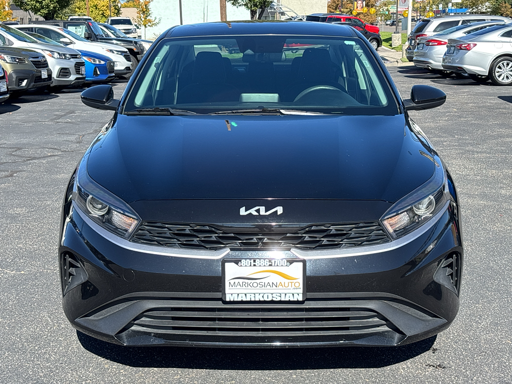 2023 Kia Forte LXS Sedan 4D