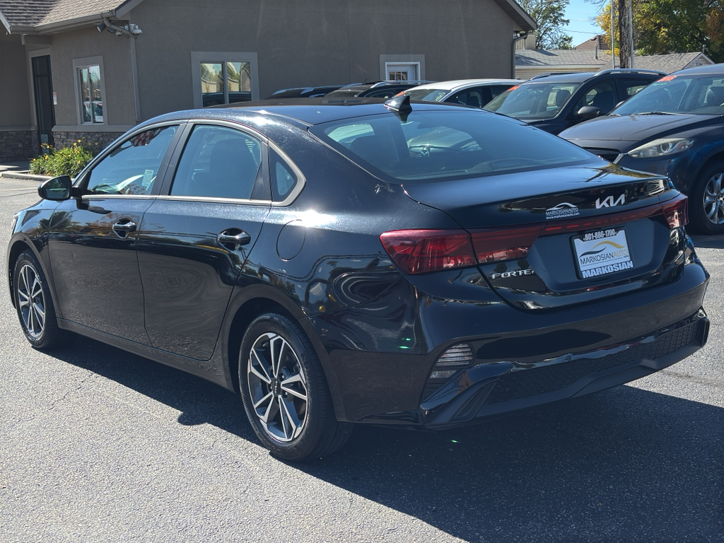 2023 Kia Forte LXS Sedan 4D
