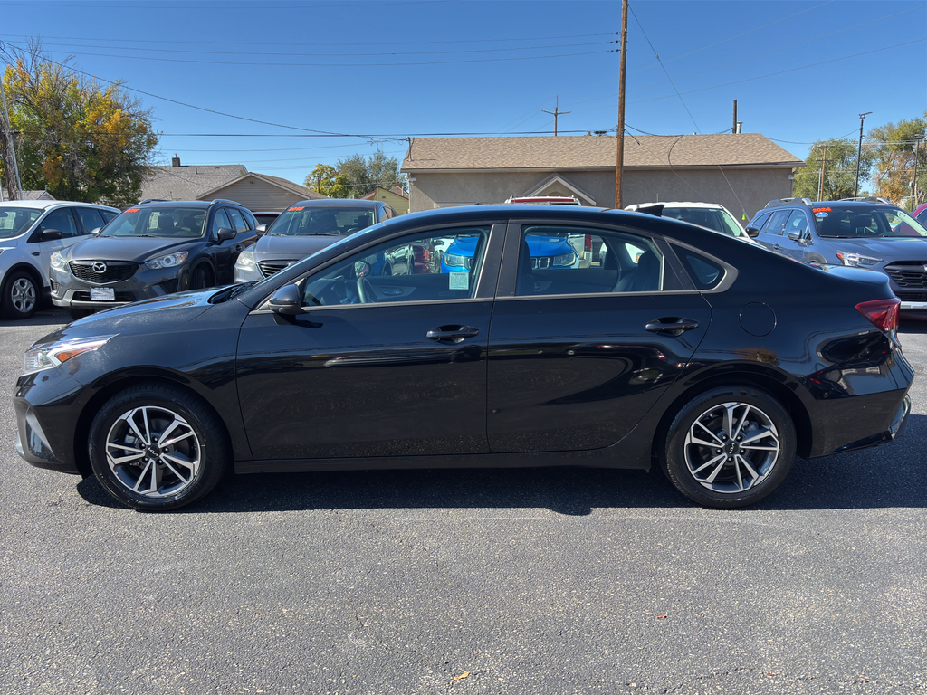 2023 Kia Forte LXS Sedan 4D