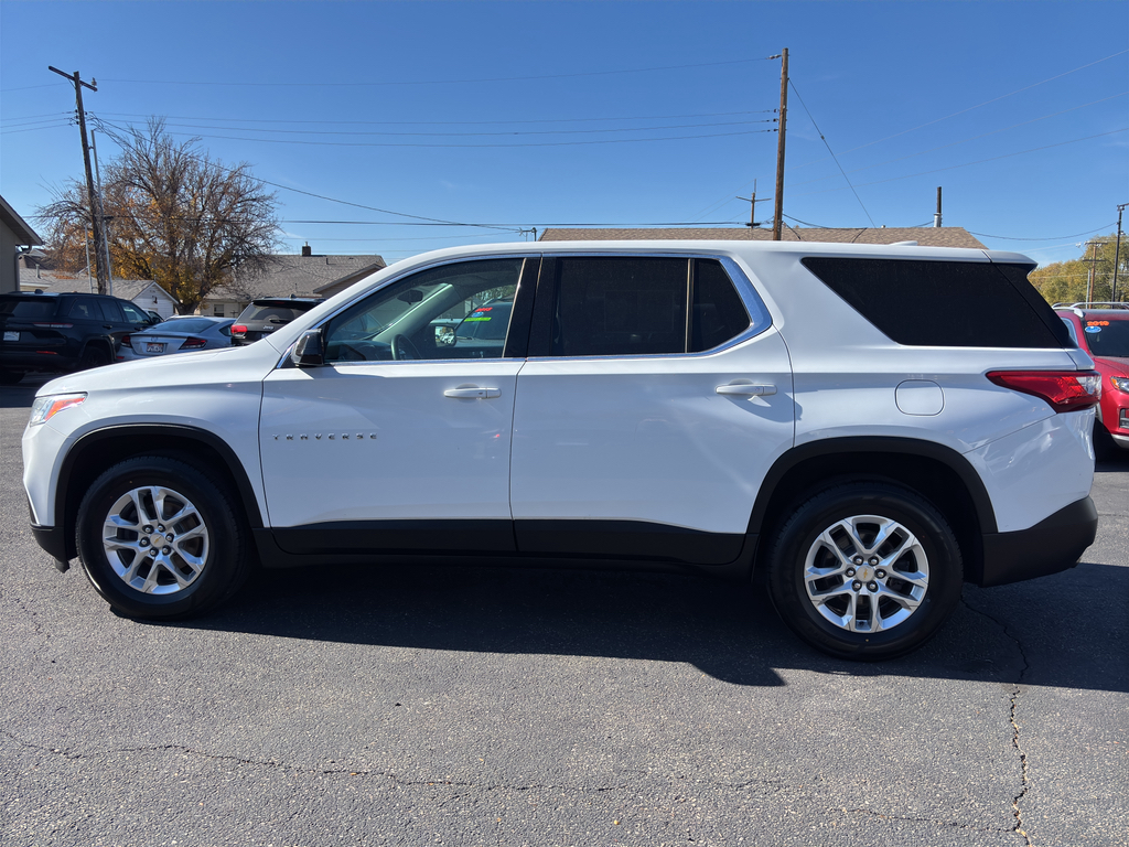 2019 Chevrolet Traverse LS Sport Utility 4D