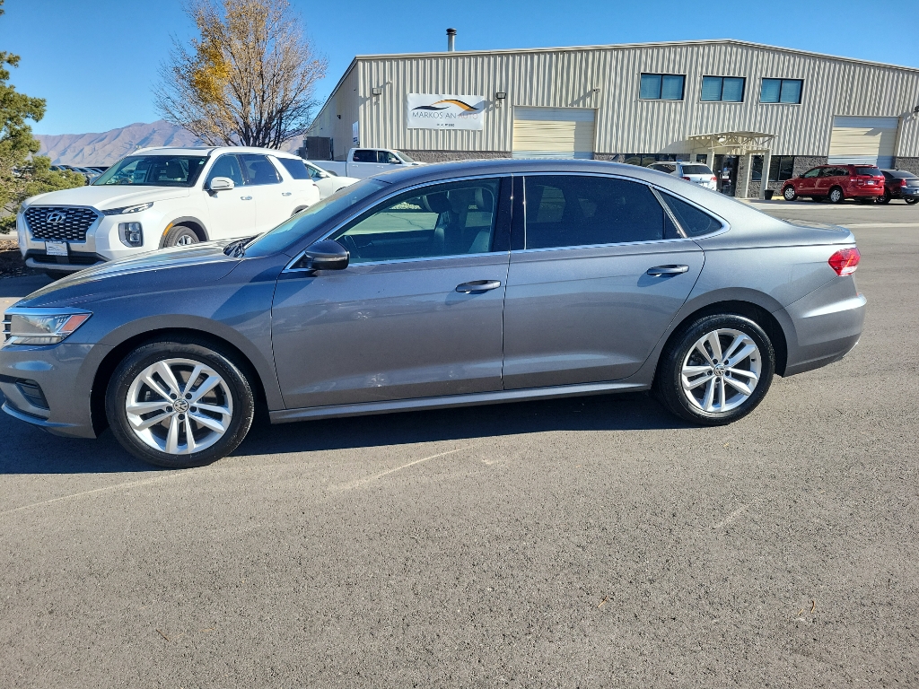 2020 Volkswagen Passat SE Sedan 4D