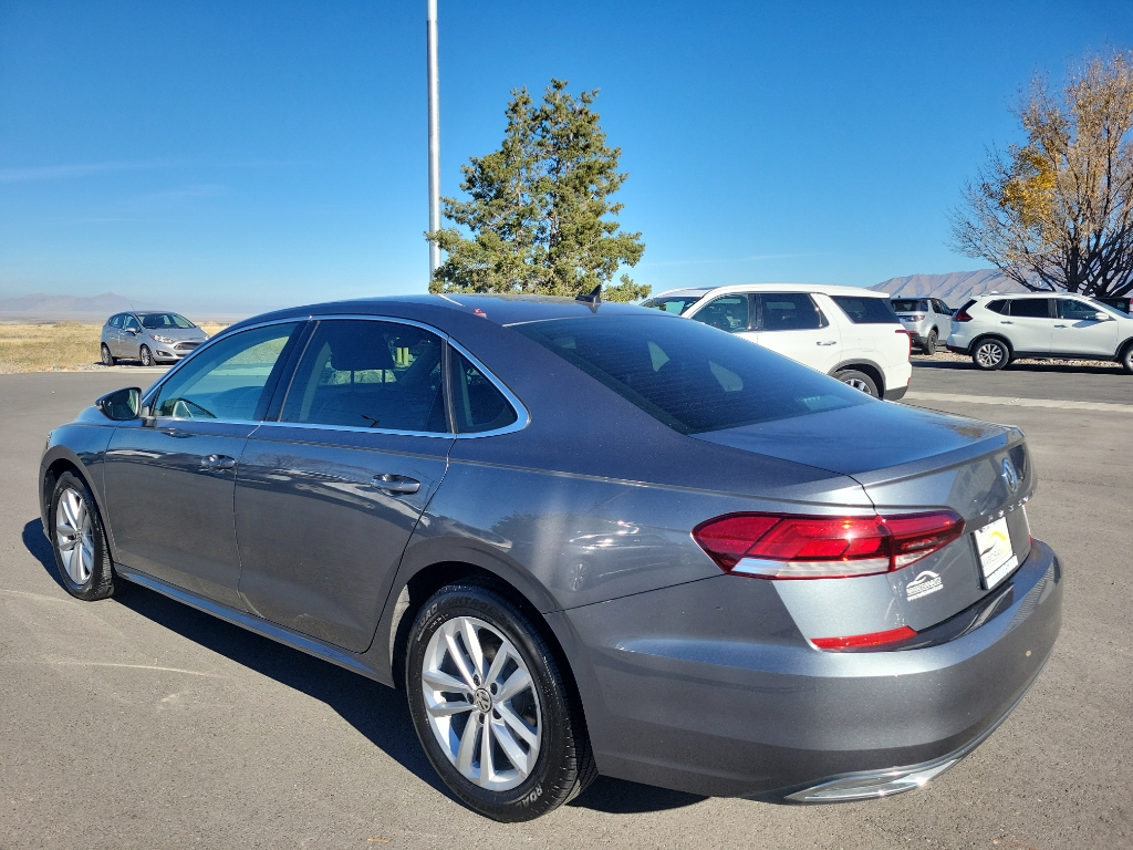 2020 Volkswagen Passat SE Sedan 4D
