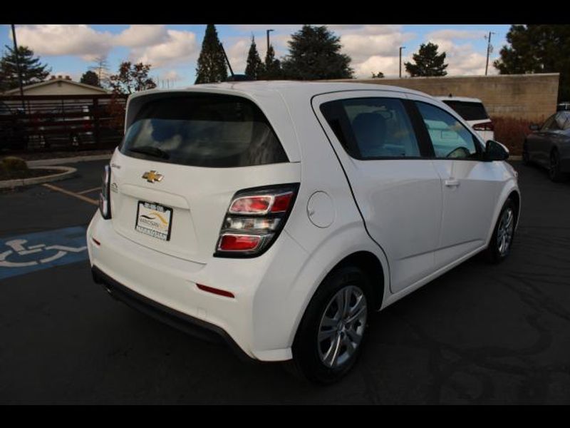 2018 Chevrolet Sonic Hatchback 5D LT Fleet 1.8L I4