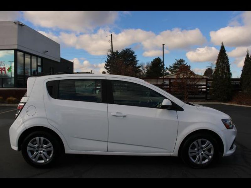 2018 Chevrolet Sonic Hatchback 5D LT Fleet 1.8L I4