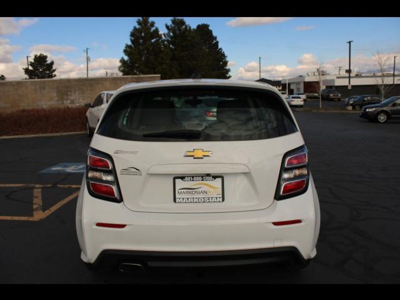 2018 Chevrolet Sonic Hatchback 5D LT Fleet 1.8L I4