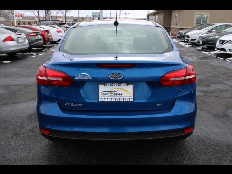 2018 Ford Focus Sedan 4D SE 2.0L I4