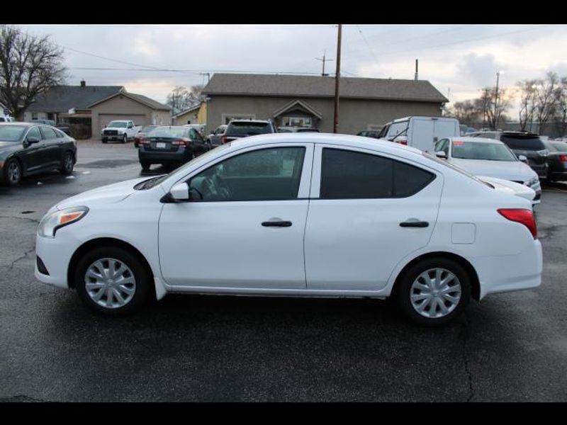 2016 Nissan Versa Sedan 4D S 1.6L I4