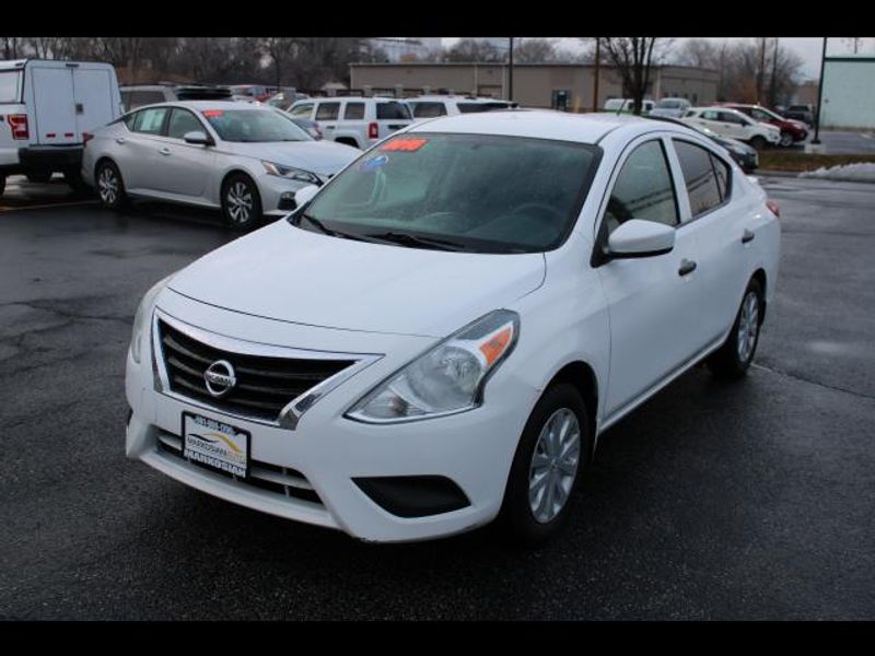 2016 Nissan Versa Sedan 4D S 1.6L I4