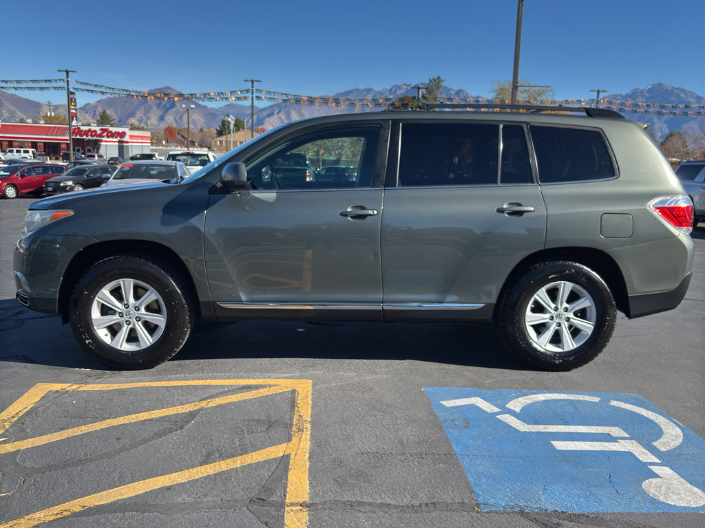2013 Toyota Highlander Utility 4D 3.5L V6