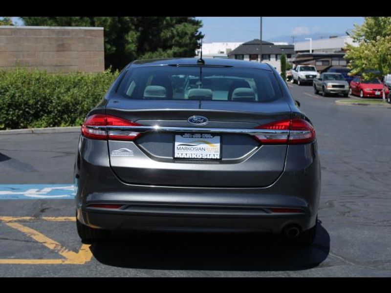 2017 Ford Fusion Sedan 4D S 2.5L I4