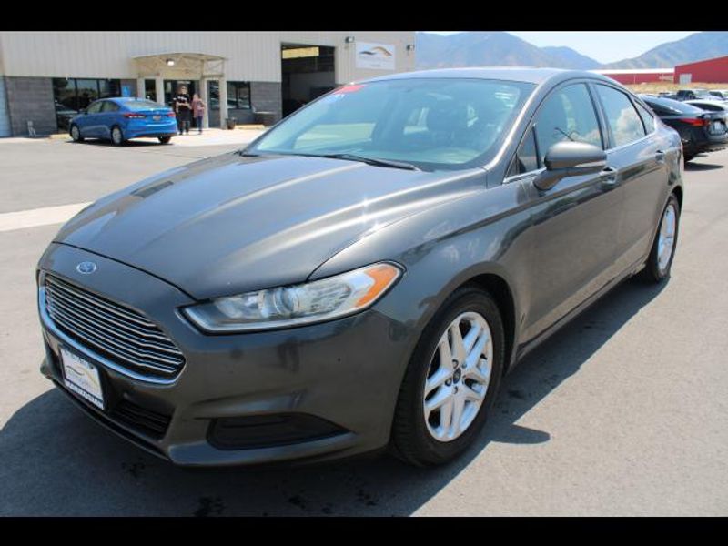 2015 Ford Fusion Sedan 4D SE 2.5L I4