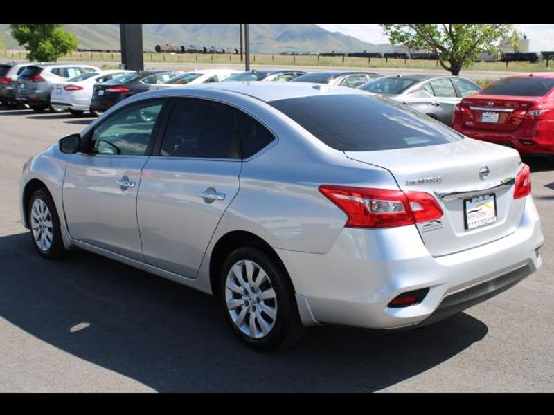 2016 Nissan Sentra Sedan 4D SV 1.8L I4