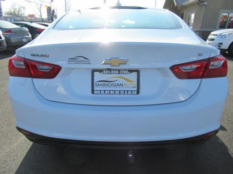 2017 Chevrolet Malibu CAR