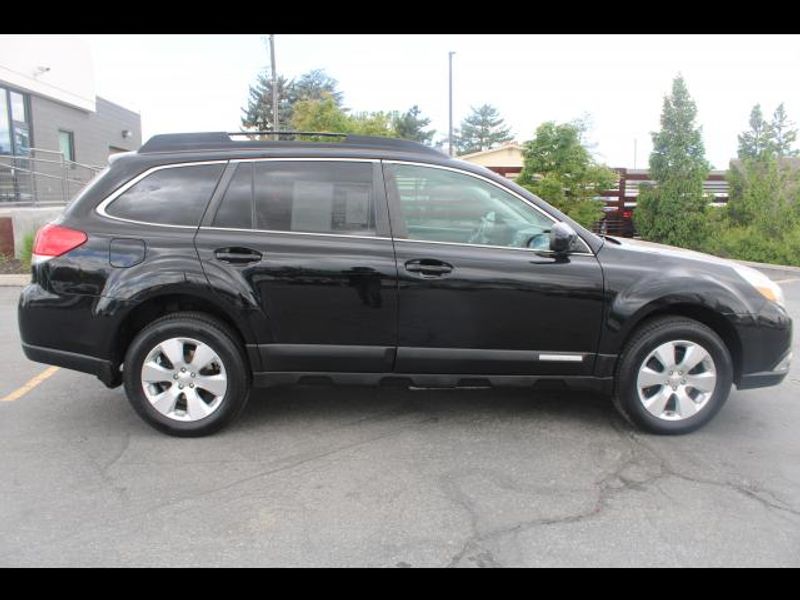 2011 Subaru Outback Car