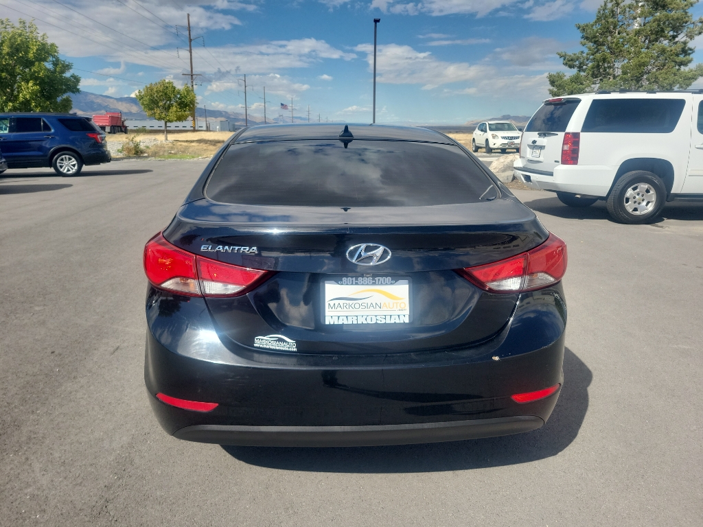 2016 Hyundai Elantra Value Edition Sedan 4D