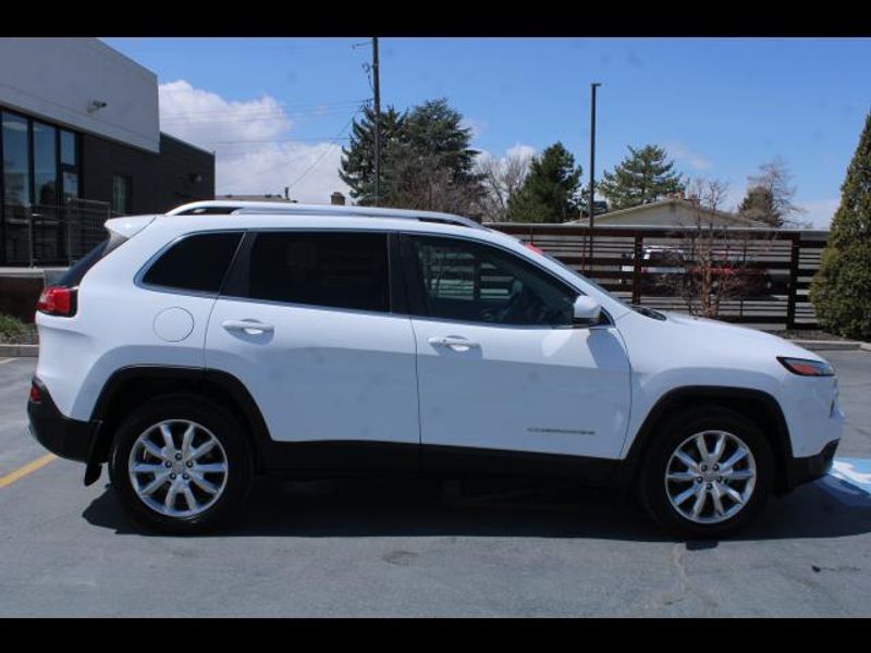 2014 Jeep Cherokee SUV