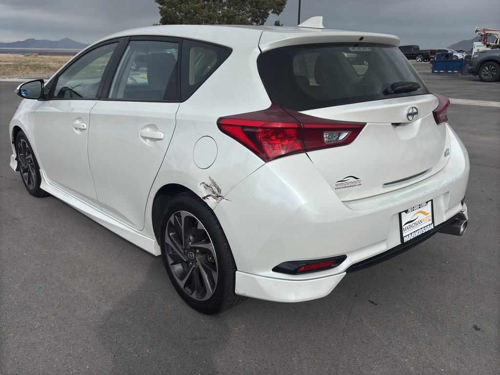2016 Toyota Scion iM Sedan