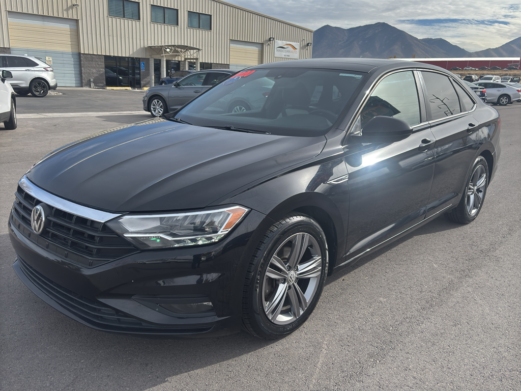 2020 Volkswagen Jetta 1.4T R-Line Sedan 4D