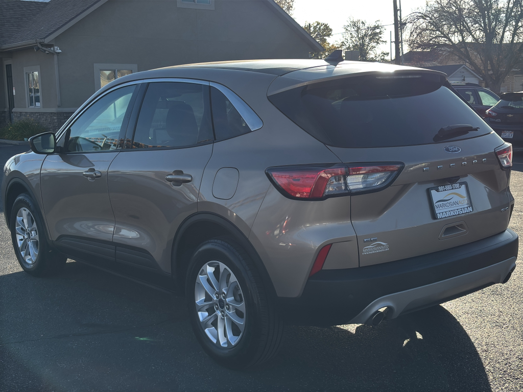 2021 Ford Escape SE Sport Utility 4D