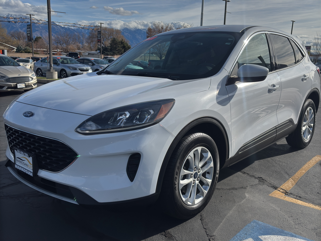 2020 Ford Escape SE Sport Utility 4D