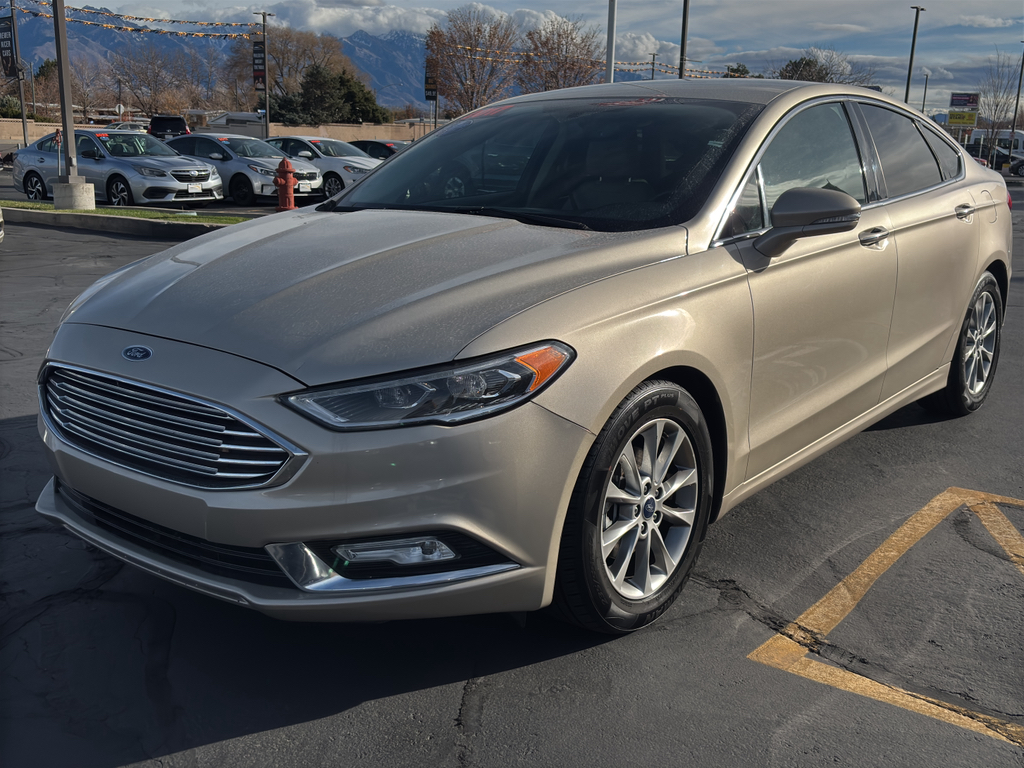 2017 Ford Fusion SE Sedan 4D