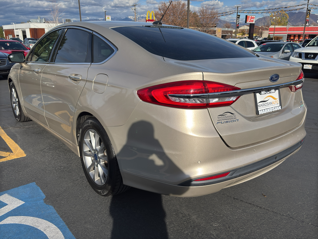 2017 Ford Fusion SE Sedan 4D